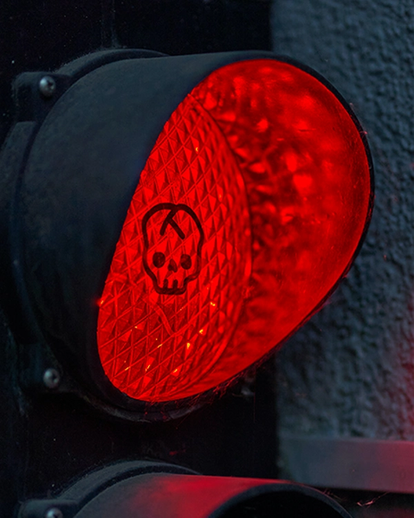 iron-out-blog-first-input-delay-mirror-big-left